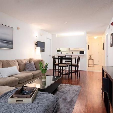 Spacious Condo Mins To Shands, University, & Downtown! غينزفيل، فلوريدا المظهر الخارجي الصورة