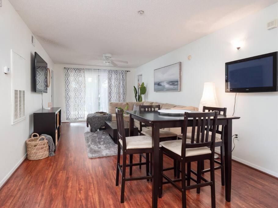 Spacious Condo Mins To Shands, University, & Downtown! غينزفيل، فلوريدا المظهر الخارجي الصورة