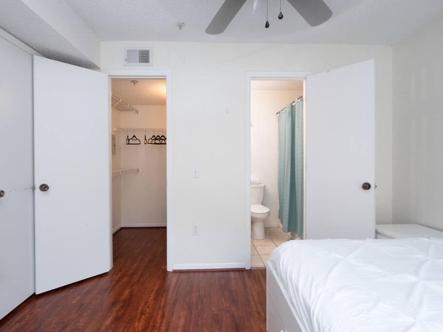 Spacious Condo Mins To Shands, University, & Downtown! غينزفيل، فلوريدا المظهر الخارجي الصورة