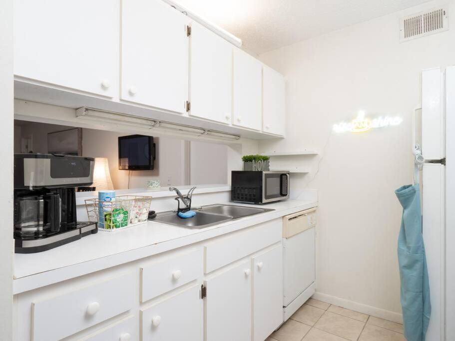 Spacious Condo Mins To Shands, University, & Downtown! غينزفيل، فلوريدا المظهر الخارجي الصورة
